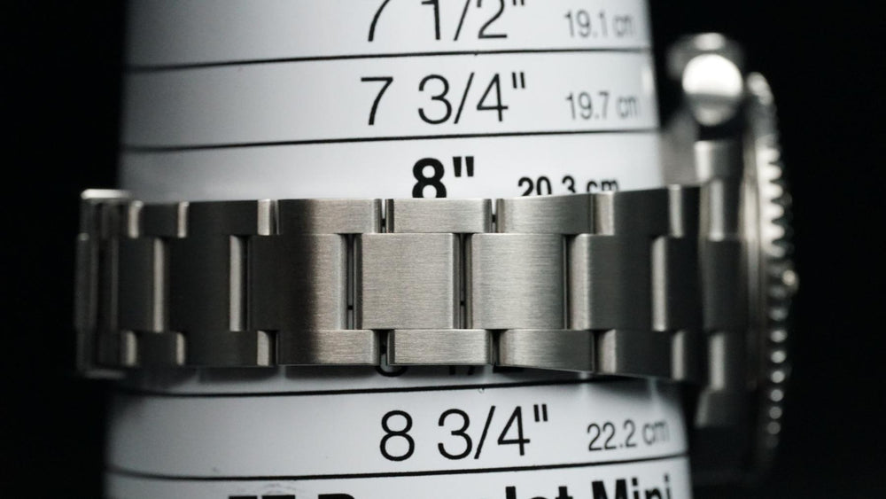2020 Rolex Submariner Date "Hulk" 116610LV 40mm