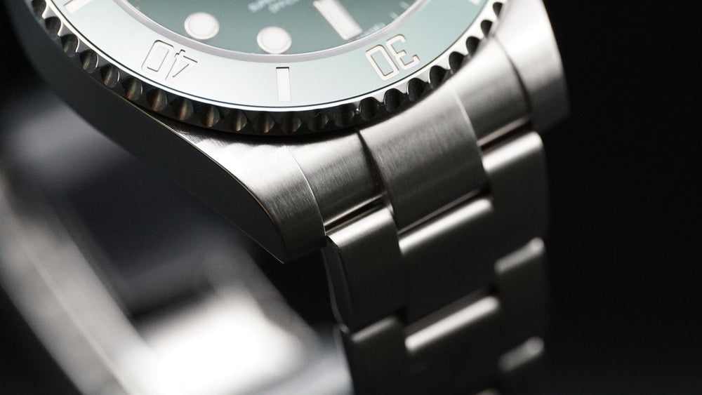 2020 Rolex Submariner Date "Hulk" 116610LV 40mm