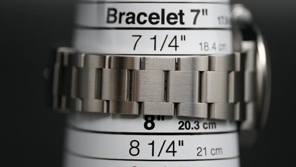 2023 Rolex Explorer II 226570 "Polar" 42mm (unpolished)