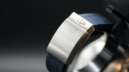 Breitling Avenger Bandit E13383 Titanium 45mm