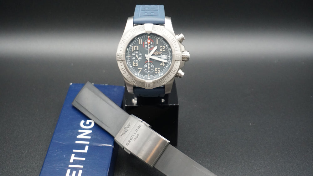Breitling Avenger Bandit E13383 Titanium 45mm