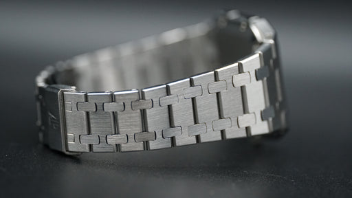 Audemars Piguet Royal Oak "Jumbo" 6005ST
